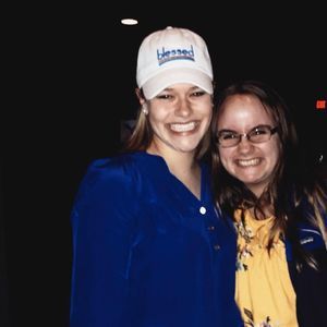 Meet your Posher, Chloe